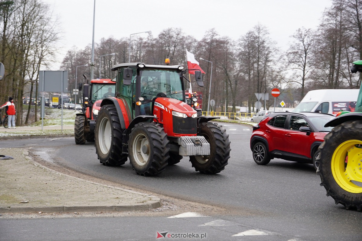 Protest rolników także w Ostrołęce! Ciągniki na ulicach [9.02.2024] - zdjęcie #45 - eOstroleka.pl