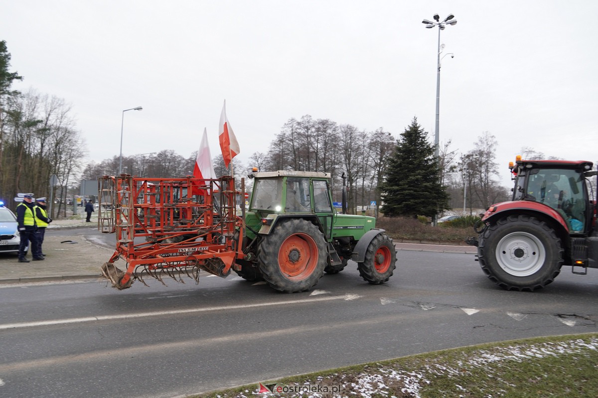 Protest rolników także w Ostrołęce! Ciągniki na ulicach [9.02.2024] - zdjęcie #40 - eOstroleka.pl