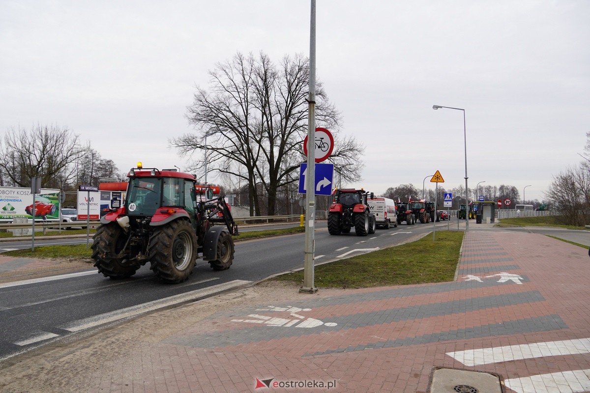 Protest rolników także w Ostrołęce! Ciągniki na ulicach [9.02.2024] - zdjęcie #37 - eOstroleka.pl
