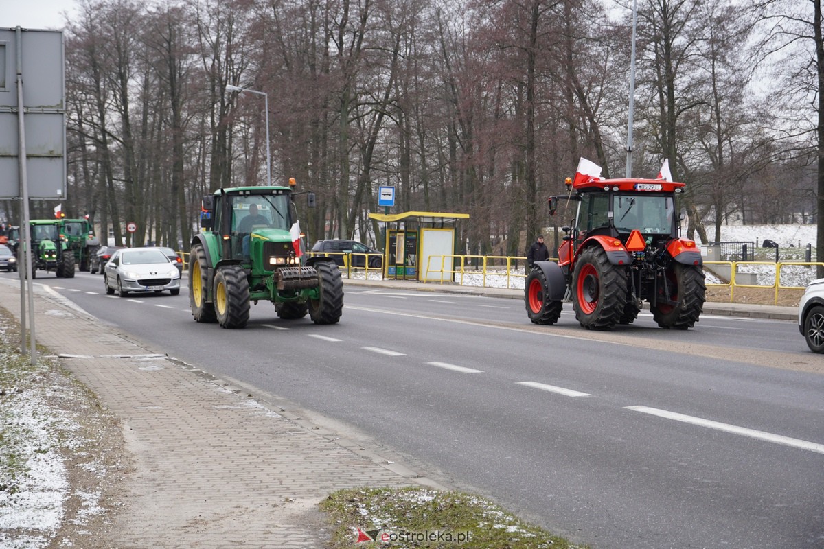 Protest rolników także w Ostrołęce! Ciągniki na ulicach [9.02.2024] - zdjęcie #36 - eOstroleka.pl