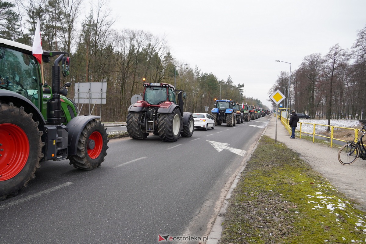 Protest rolników także w Ostrołęce! Ciągniki na ulicach [9.02.2024] - zdjęcie #25 - eOstroleka.pl