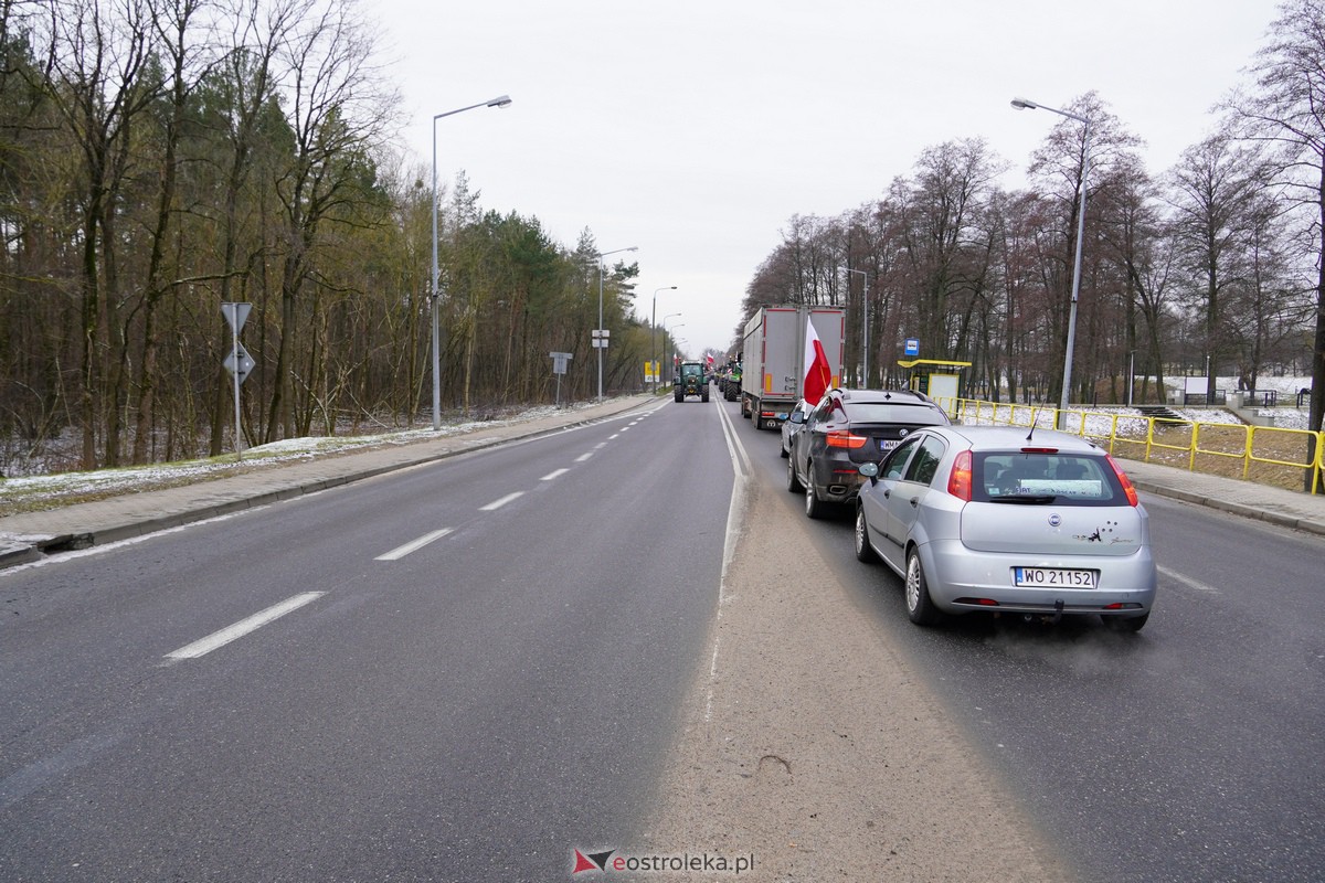 Protest rolników także w Ostrołęce! Ciągniki na ulicach [9.02.2024] - zdjęcie #23 - eOstroleka.pl