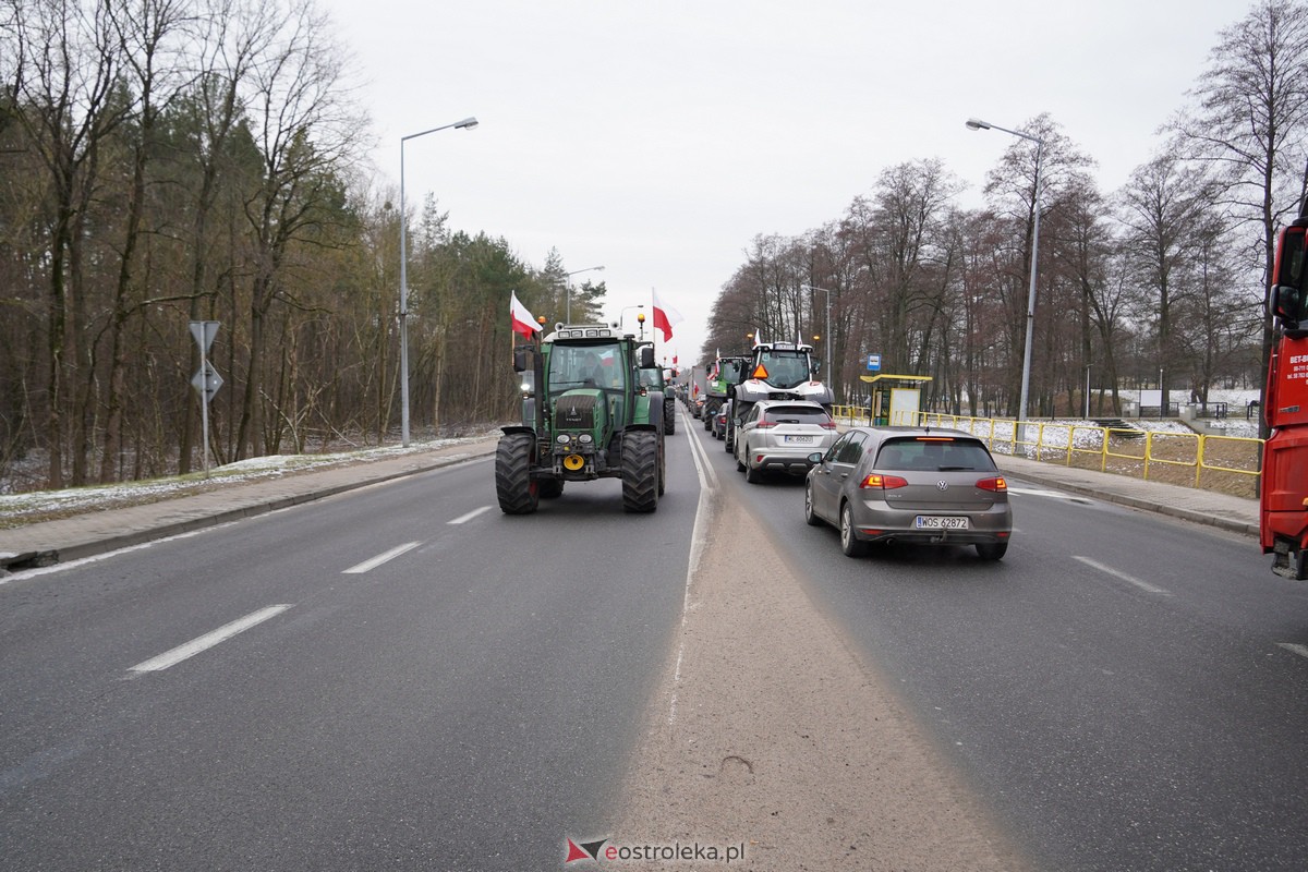 Protest rolników także w Ostrołęce! Ciągniki na ulicach [9.02.2024] - zdjęcie #21 - eOstroleka.pl