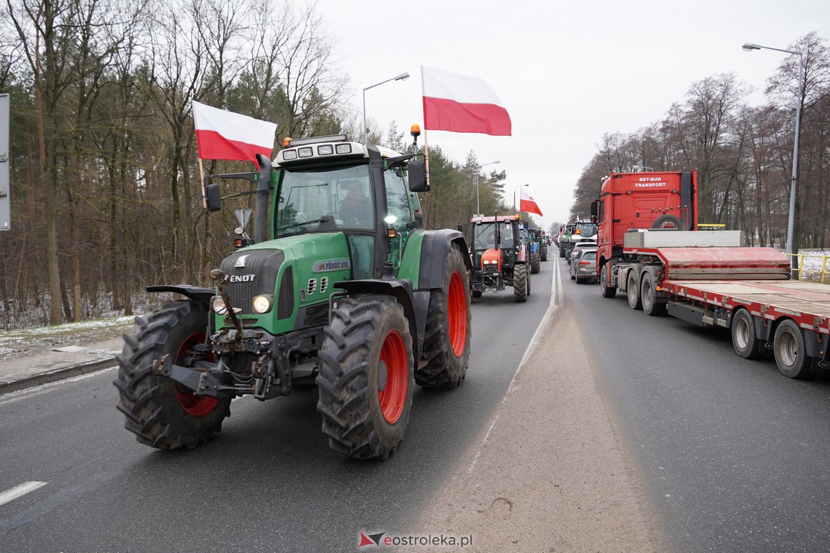 Protest rolników także w Ostrołęce! Ciągniki na ulicach [9.02.2024] - zdjęcie #19 - eOstroleka.pl