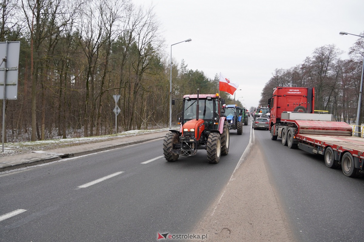 Protest rolników także w Ostrołęce! Ciągniki na ulicach [9.02.2024] - zdjęcie #17 - eOstroleka.pl