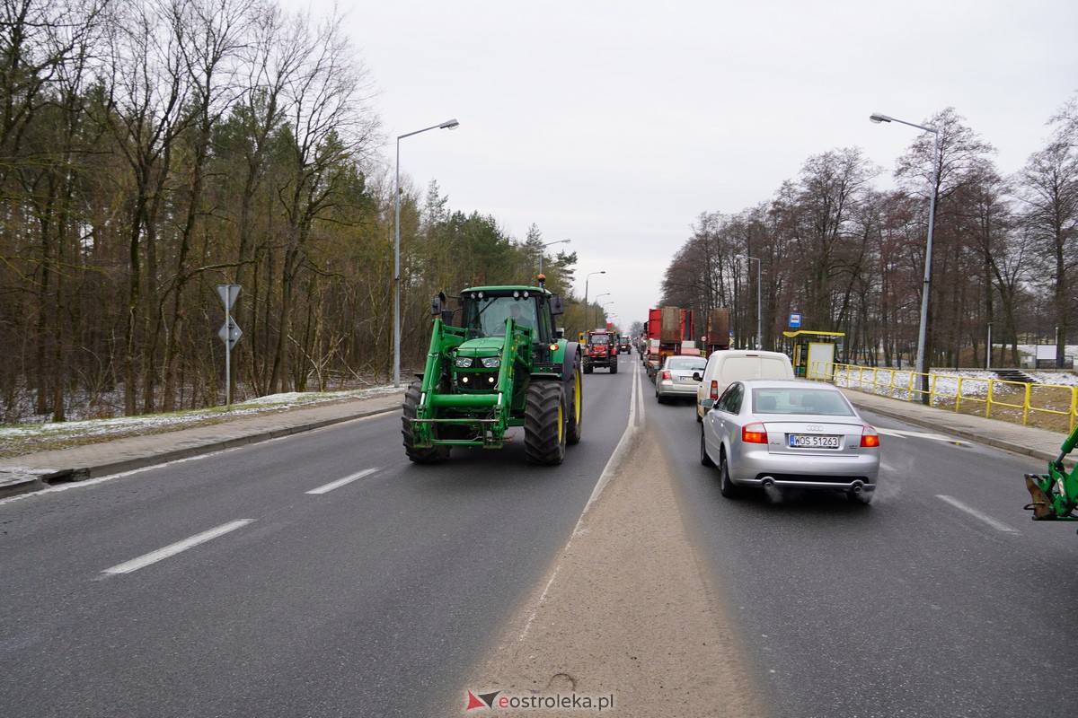 Protest rolników także w Ostrołęce! Ciągniki na ulicach [9.02.2024] - zdjęcie #12 - eOstroleka.pl