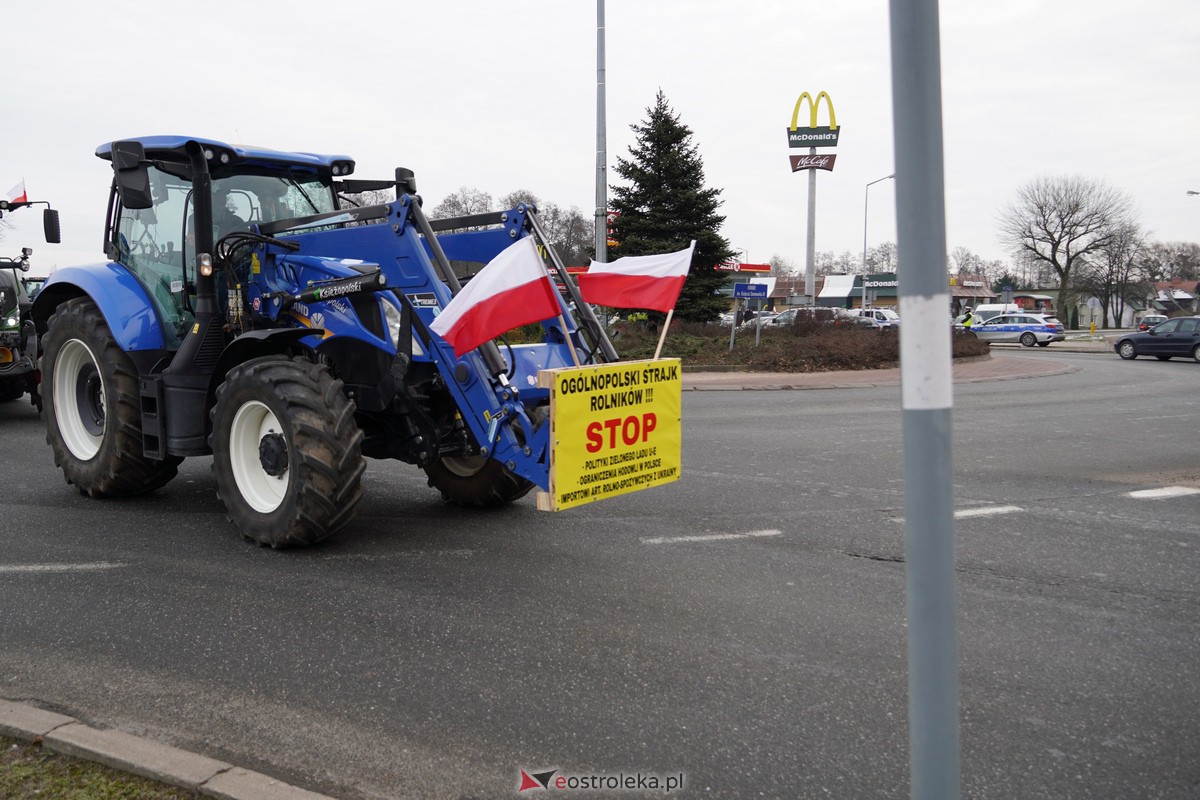 Protest rolników także w Ostrołęce! Ciągniki na ulicach [9.02.2024] - zdjęcie #5 - eOstroleka.pl