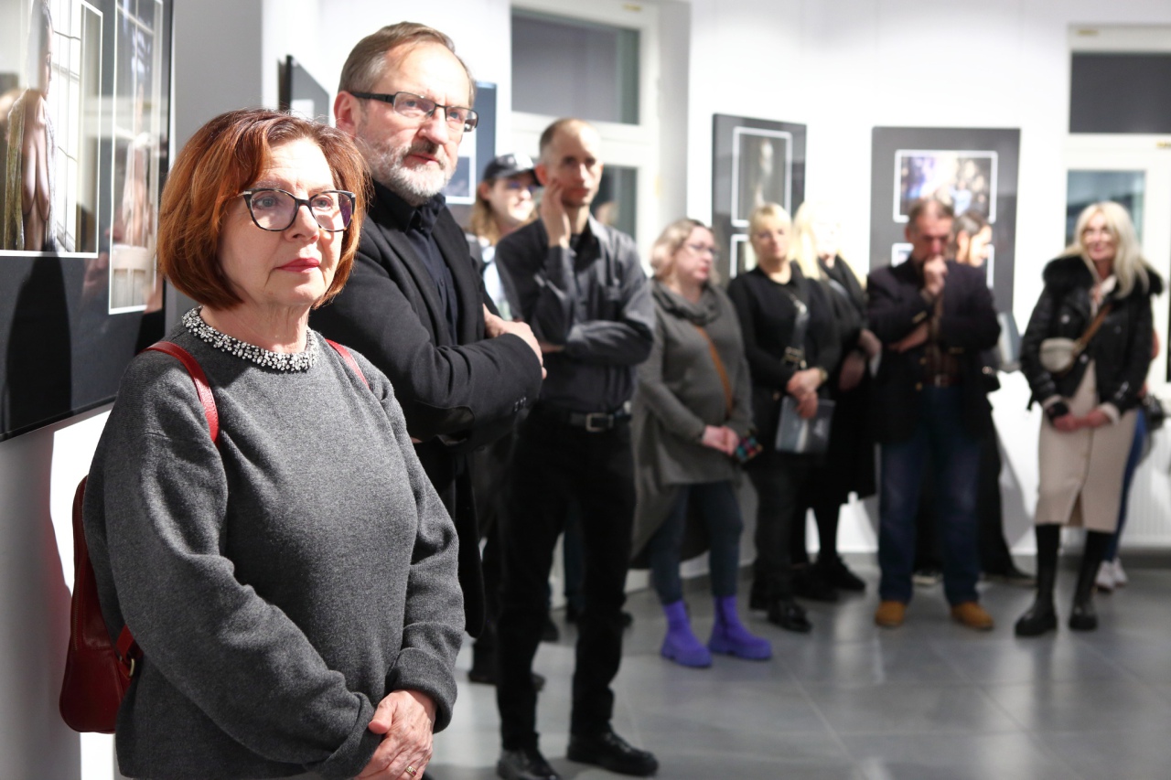 Wernisaż wystawy Jura 2023 w Galerii Ostrołęka [09.02.2024] - zdjęcie #1 - eOstroleka.pl
