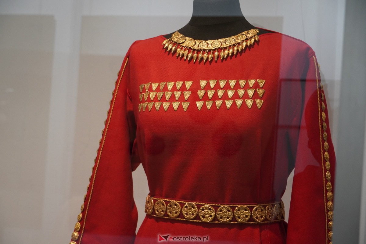 Ostrołęka: Wernisaż wystawy Ukraina przed wiekami w Muzeum Kultury Kurpiowskiej [09.02.2024] - zdjęcie #32 - eOstroleka.pl
