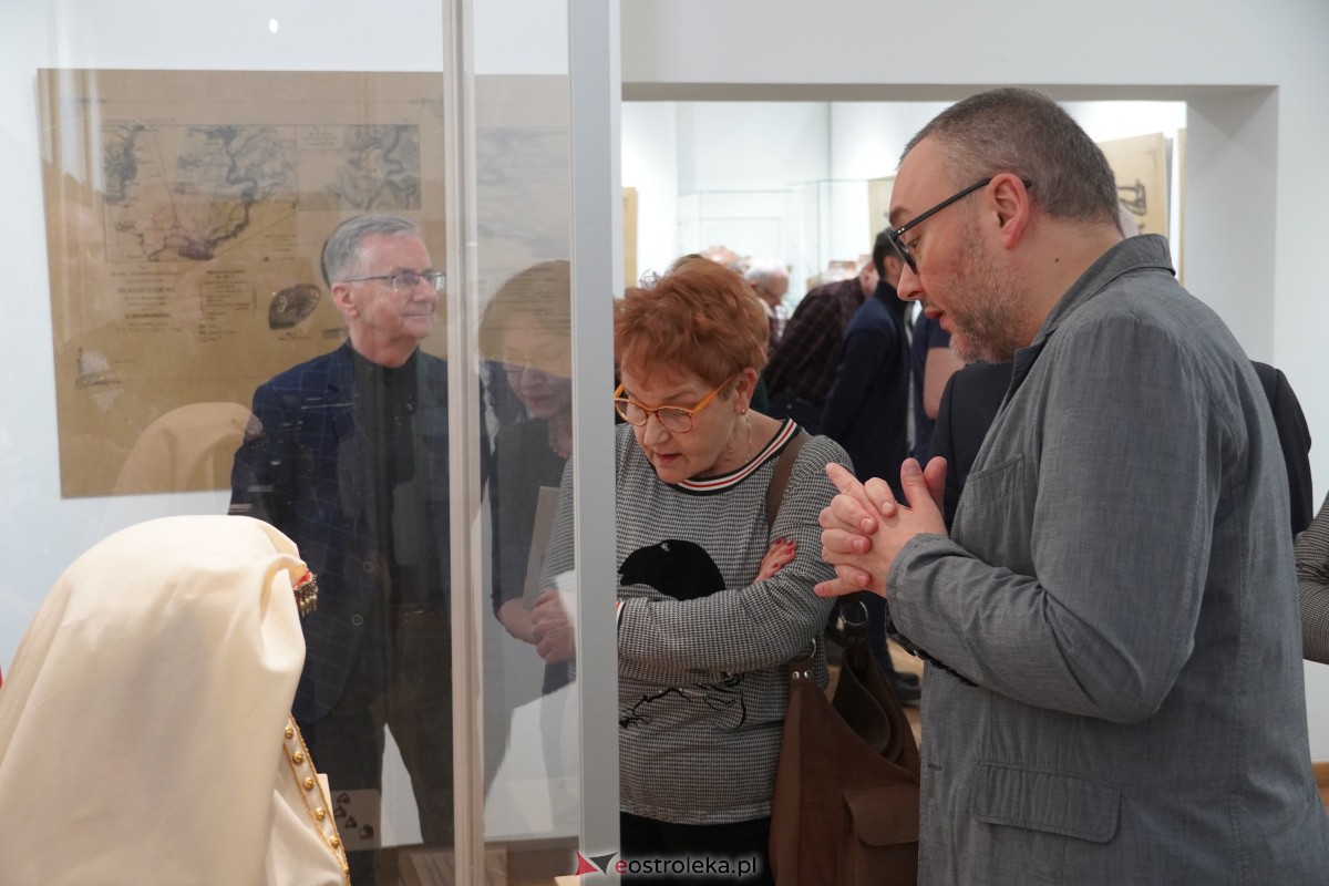 Ostrołęka: Wernisaż wystawy Ukraina przed wiekami w Muzeum Kultury Kurpiowskiej [09.02.2024] - zdjęcie #3 - eOstroleka.pl