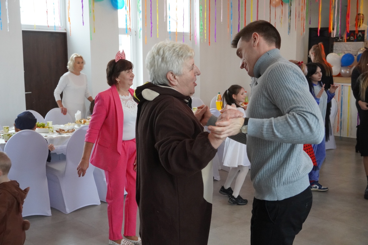 Bal karnawałowy w Jarnutach [10.02.2024] - zdjęcie #59 - eOstroleka.pl