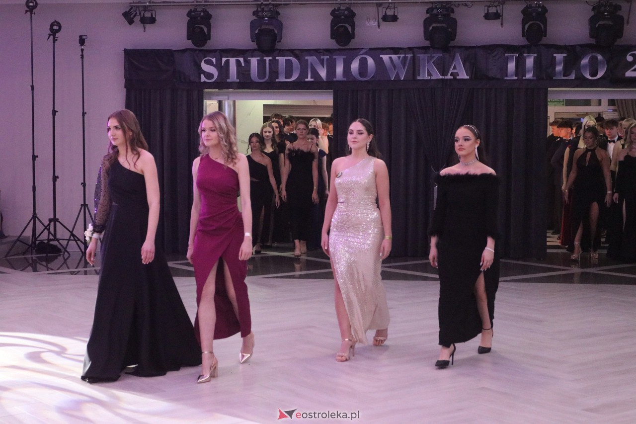 Studniówka II LO w Ostrołęce 2024 [10.02.2024] - zdjęcie #232 - eOstroleka.pl