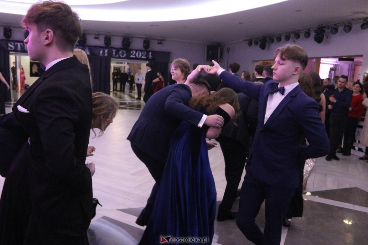 Studniówka II LO w Ostrołęce 2024 [10.02.2024] - zdjęcie #191 - eOstroleka.pl