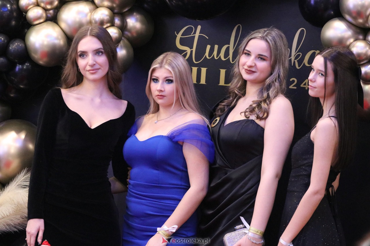 Studniówka II LO w Ostrołęce 2024 [10.02.2024] - zdjęcie #144 - eOstroleka.pl