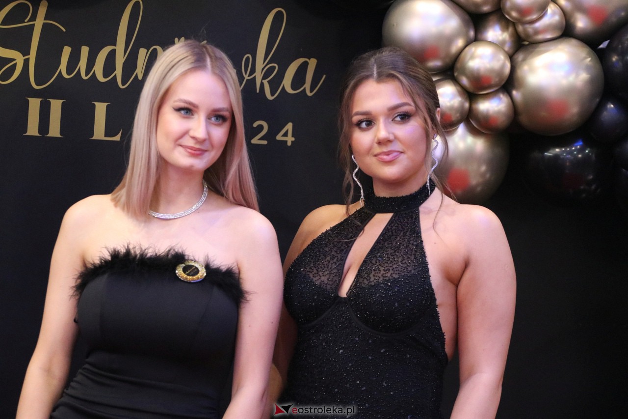 Studniówka II LO w Ostrołęce 2024 [10.02.2024] - zdjęcie #142 - eOstroleka.pl