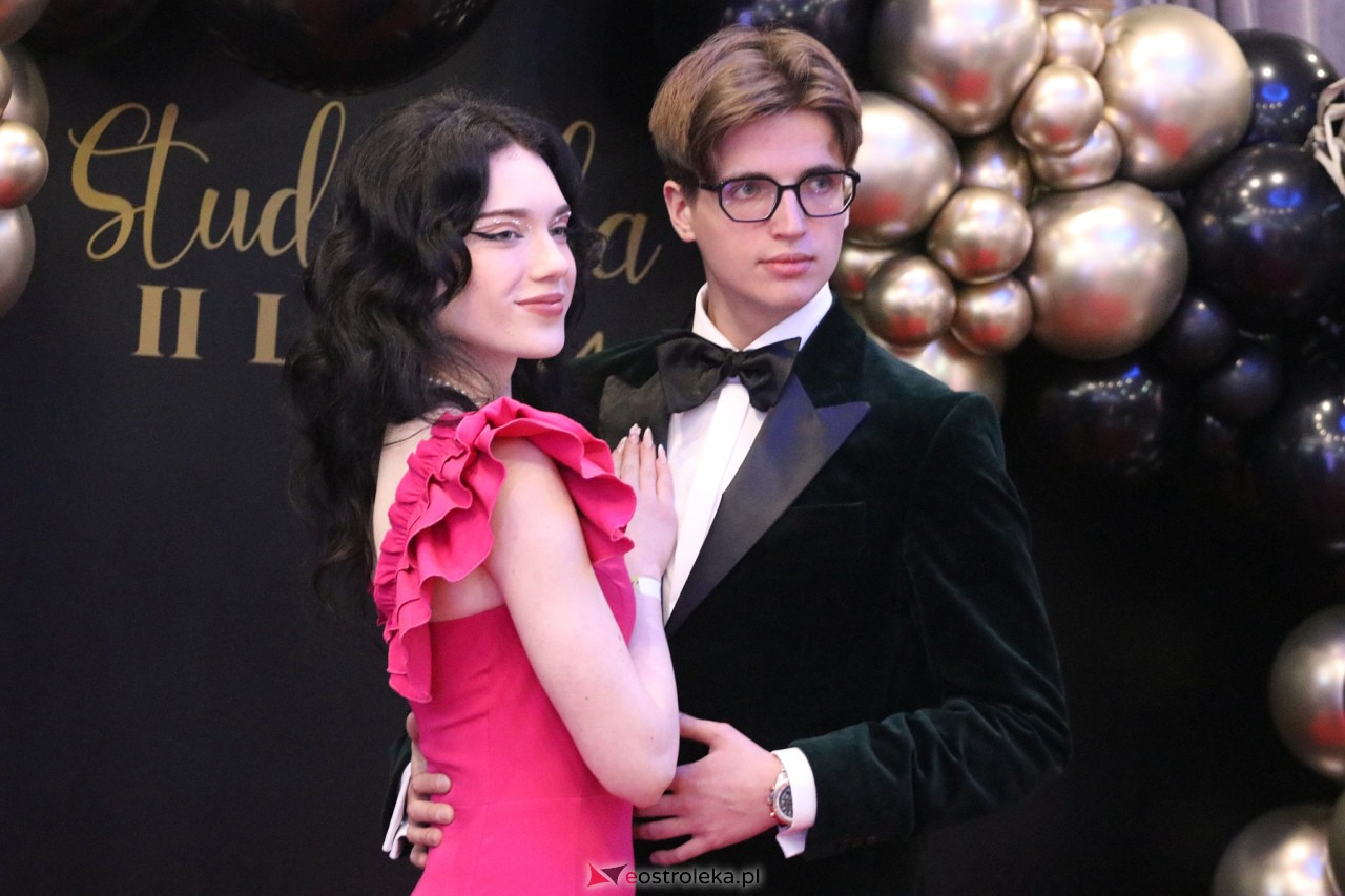 Studniówka II LO w Ostrołęce 2024 [10.02.2024] - zdjęcie #134 - eOstroleka.pl