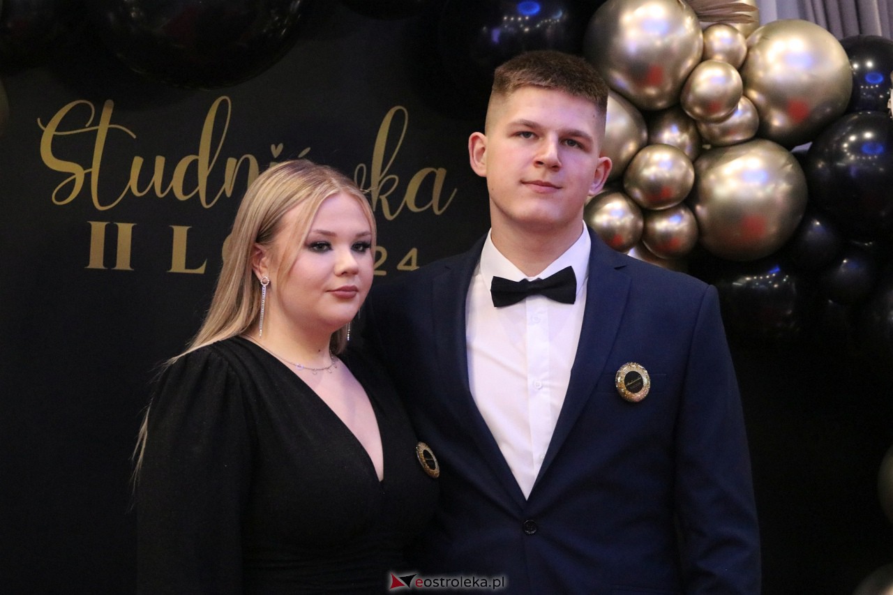 Studniówka II LO w Ostrołęce 2024 [10.02.2024] - zdjęcie #132 - eOstroleka.pl