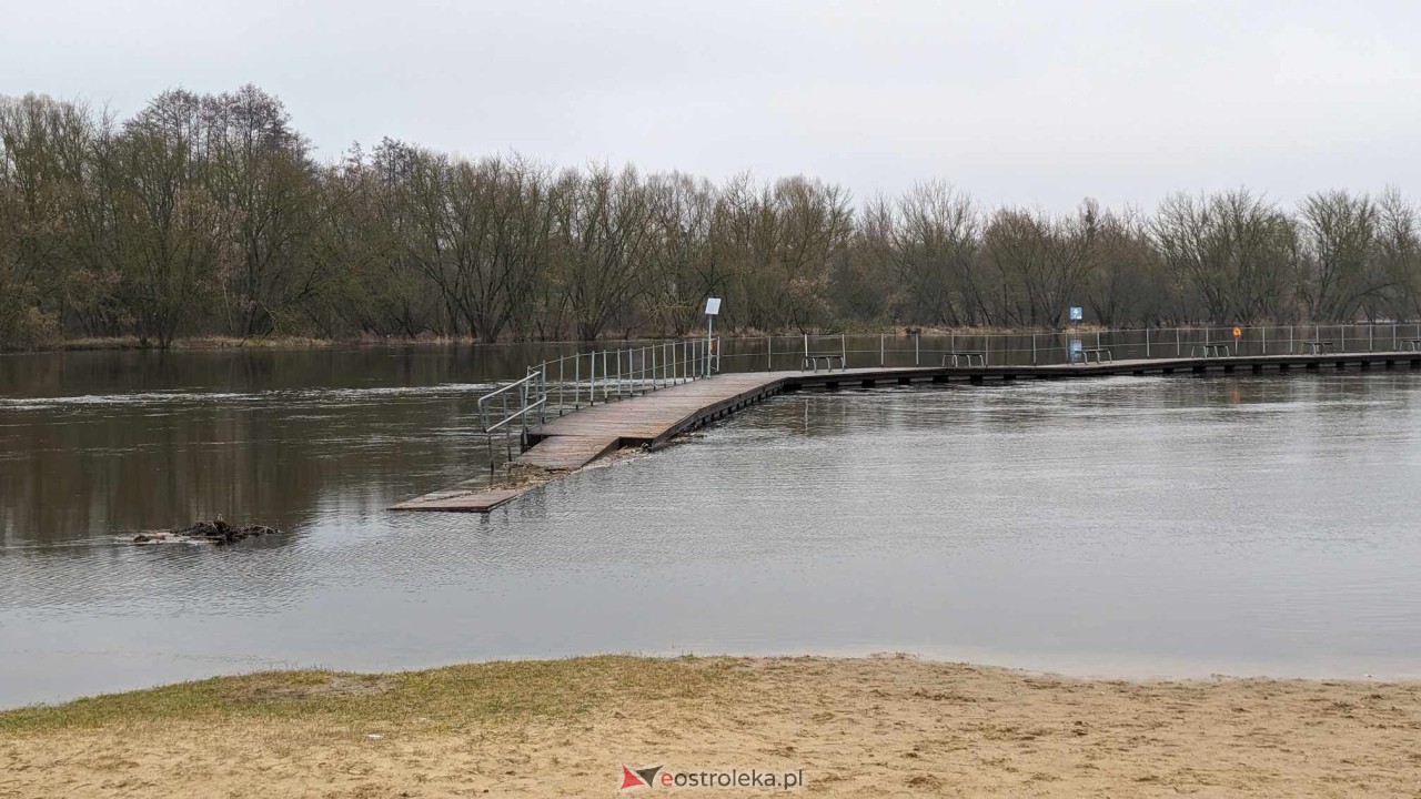 Poziom wody w Narwi - stan z 11 lutego 2024 [11.02.2024] - zdjęcie #62 - eOstroleka.pl