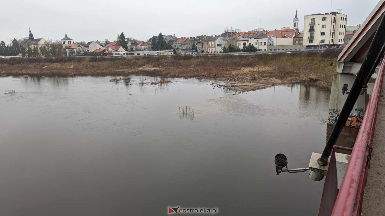 Poziom wody w Narwi - stan z 11 lutego 2024 [11.02.2024] - zdjęcie #77 - eOstroleka.pl