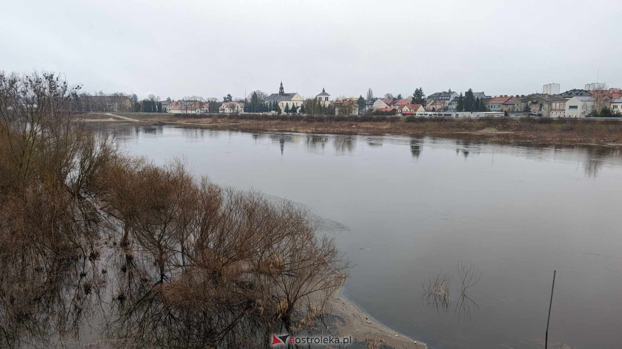 Poziom wody w Narwi - stan z 11 lutego 2024 [11.02.2024] - zdjęcie #95 - eOstroleka.pl