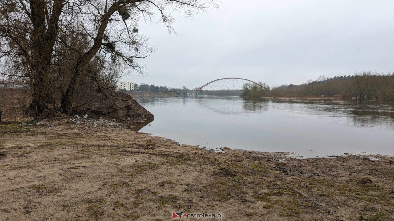 Poziom wody w Narwi - stan z 11 lutego 2024 [11.02.2024] - zdjęcie #102 - eOstroleka.pl