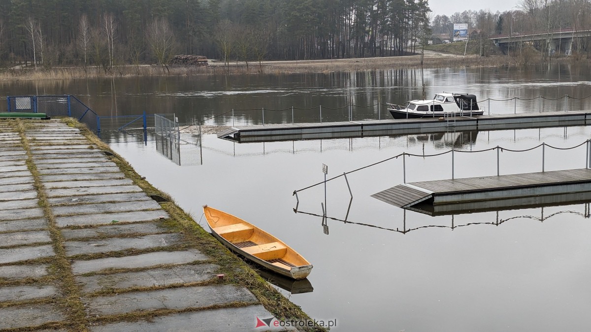 Poziom wody w Narwi - stan z 11 lutego 2024 [11.02.2024] - zdjęcie #17 - eOstroleka.pl