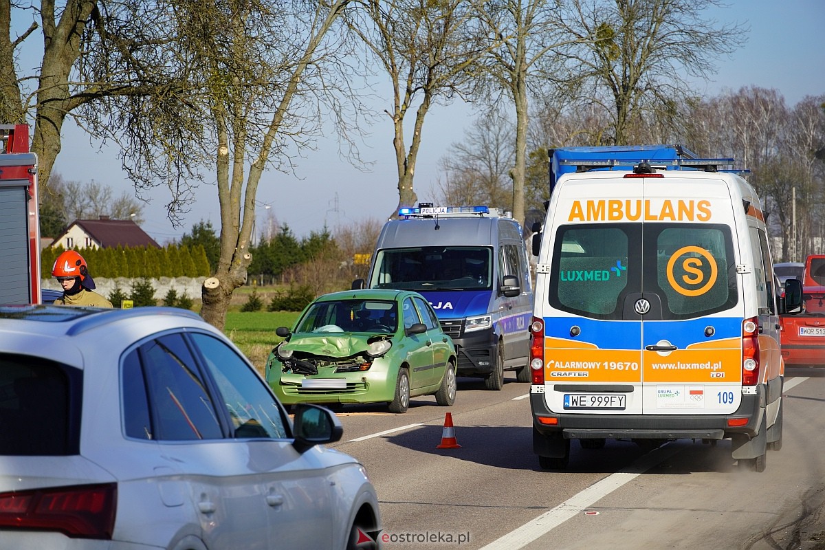 Wypadek w Czarnowcu [14.02.2024] - zdjęcie #2 - eOstroleka.pl