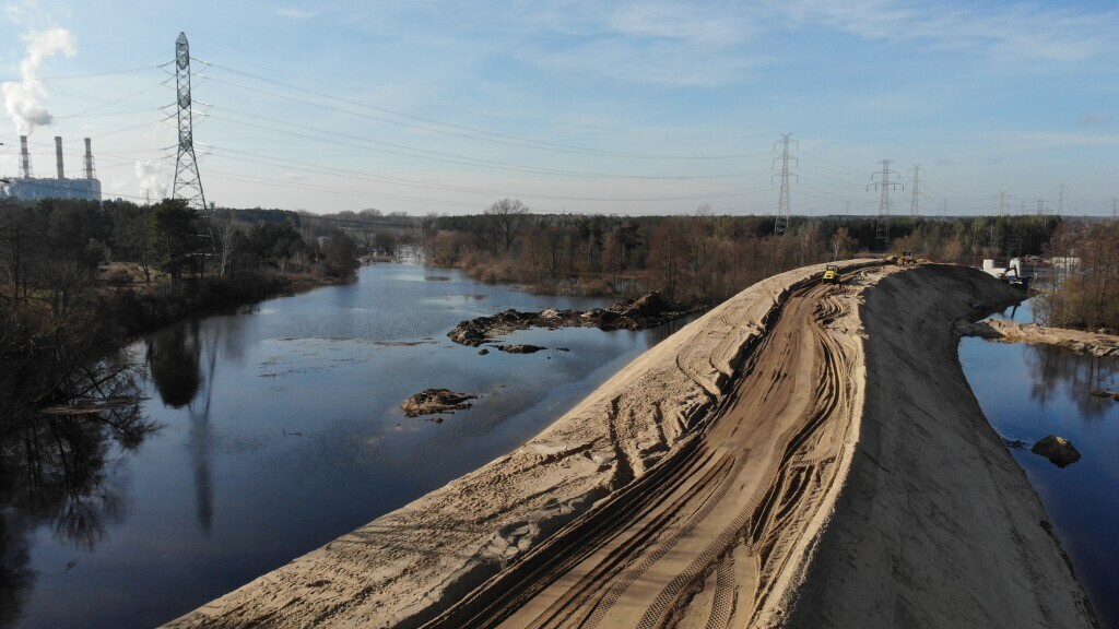 Budowa mostu na Narwi w Teodorowie zgodnie z harmonogramem - zdjęcie #7 - eOstroleka.pl