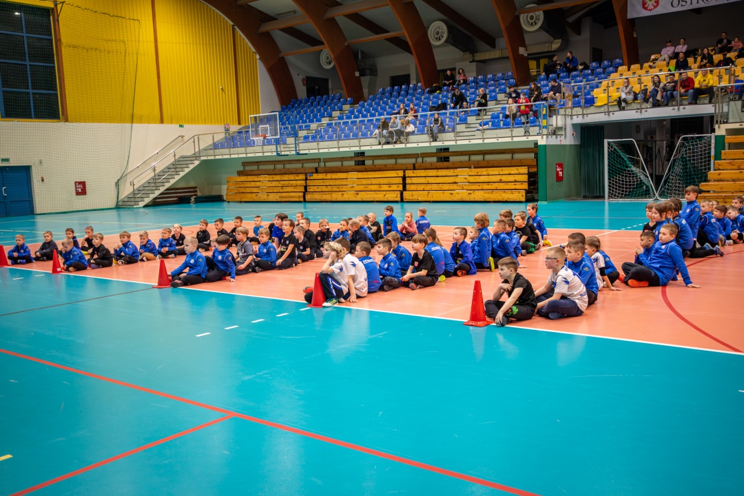 100 kurtek dla 100 zawodników AMP - zdjęcie #8 - eOstroleka.pl