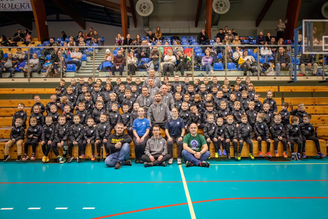 100 kurtek dla 100 zawodników AMP - zdjęcie #4 - eOstroleka.pl