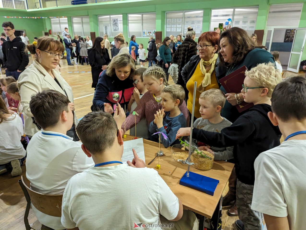 Spotkanie z Zeusem Olimpijczykiem w Szkole Podstawowej nr 2 [16.02.2024] - zdjęcie #27 - eOstroleka.pl
