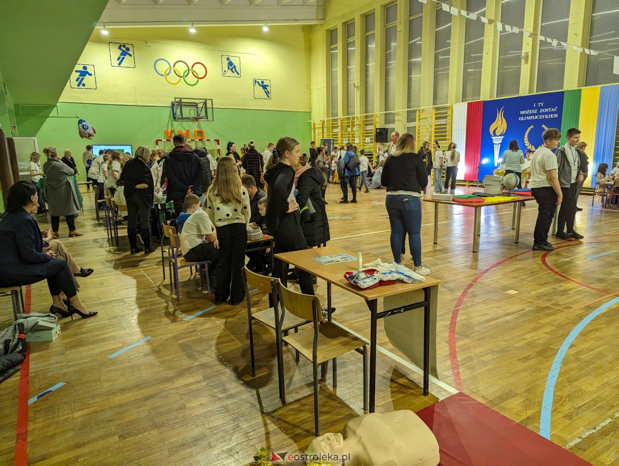 Spotkanie z Zeusem Olimpijczykiem w Szkole Podstawowej nr 2 [16.02.2024] - zdjęcie #8 - eOstroleka.pl