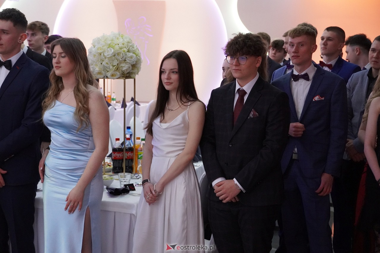 Studniówka ZSZ 1 w Ostrołęce [17.02.2024] - zdjęcie #198 - eOstroleka.pl