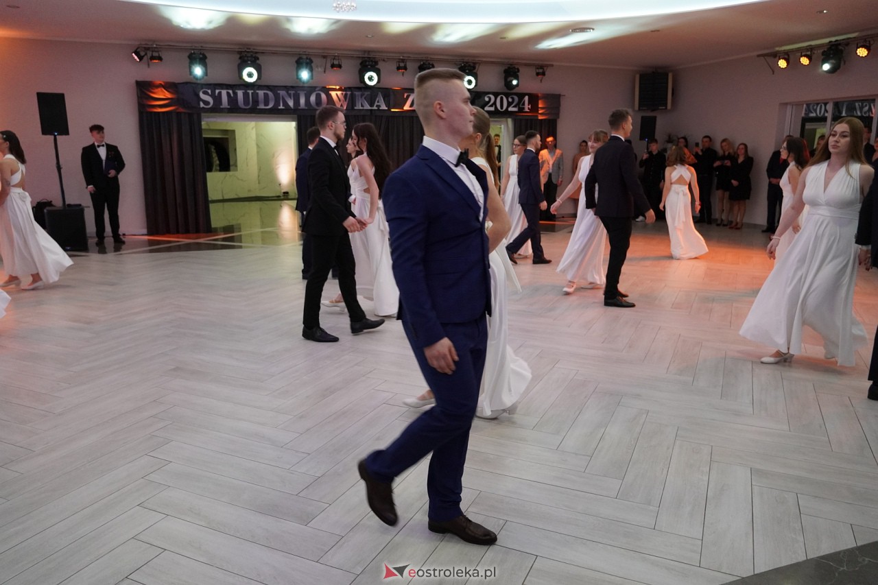 Studniówka ZSZ 1 w Ostrołęce [17.02.2024] - zdjęcie #184 - eOstroleka.pl