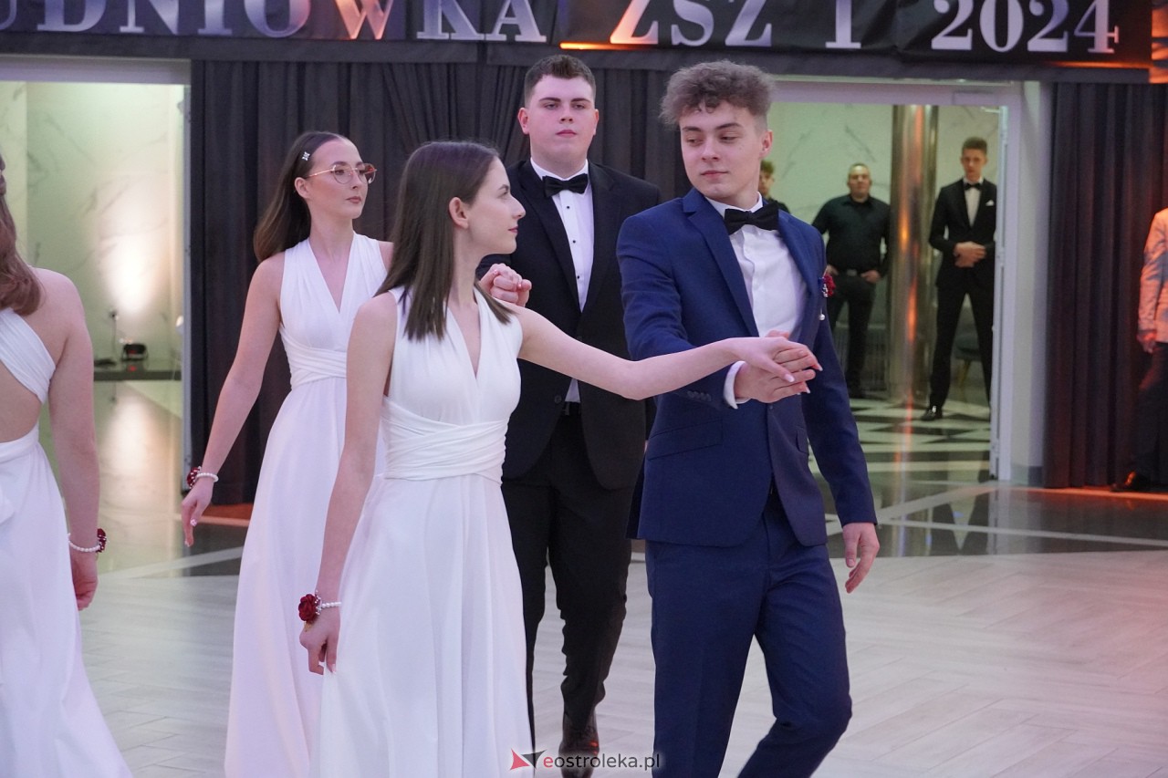 Studniówka ZSZ 1 w Ostrołęce [17.02.2024] - zdjęcie #172 - eOstroleka.pl