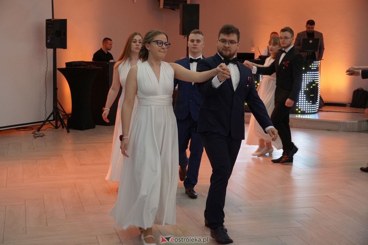 Studniówka ZSZ 1 w Ostrołęce [17.02.2024] - zdjęcie #170 - eOstroleka.pl