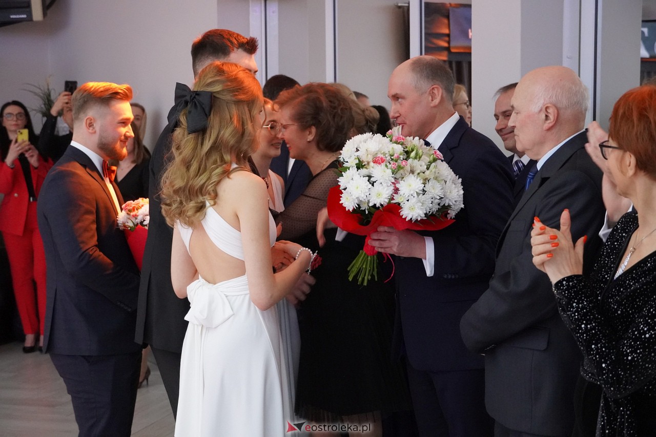 Studniówka ZSZ 1 w Ostrołęce [17.02.2024] - zdjęcie #223 - eOstroleka.pl