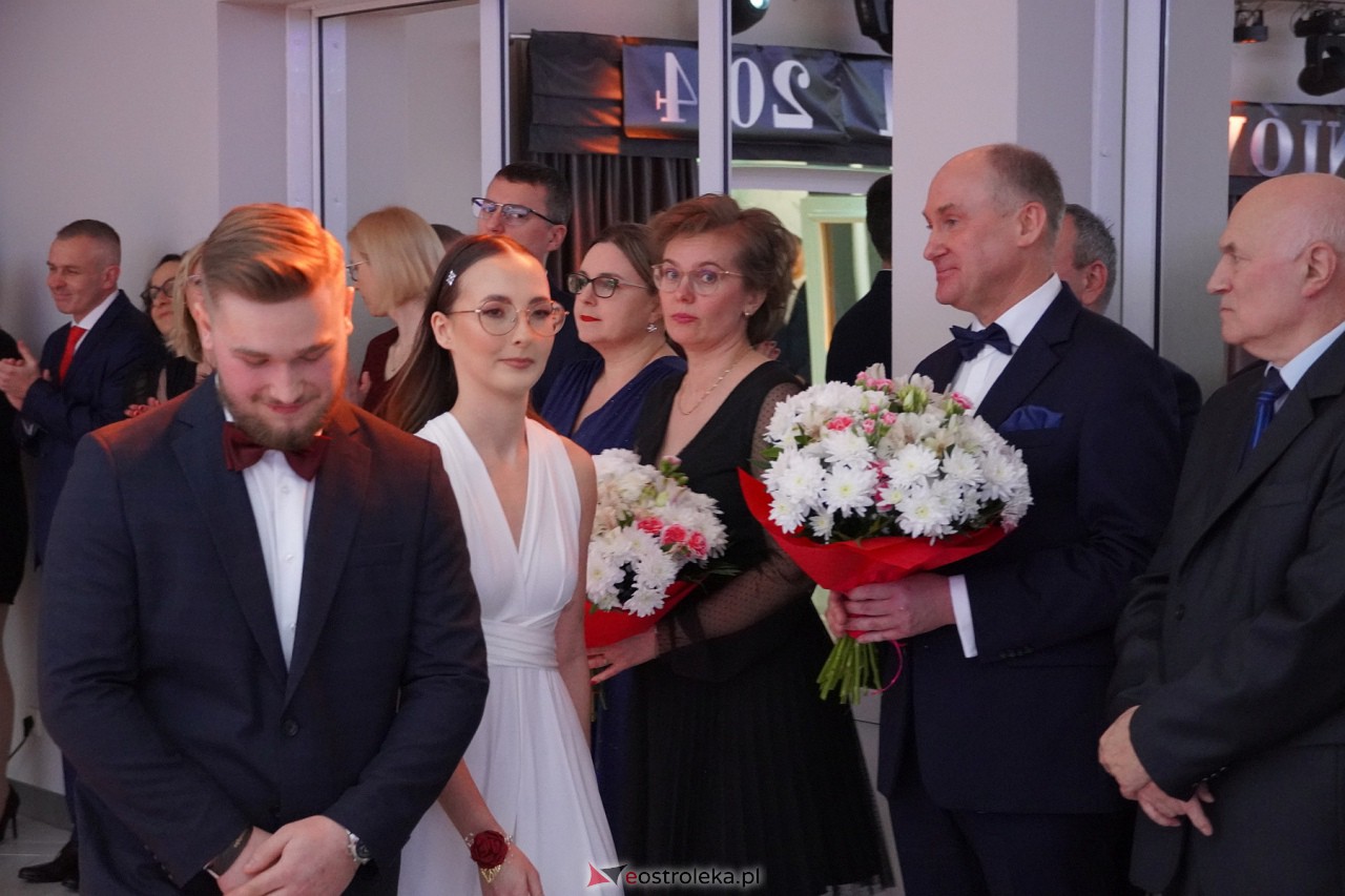 Studniówka ZSZ 1 w Ostrołęce [17.02.2024] - zdjęcie #222 - eOstroleka.pl