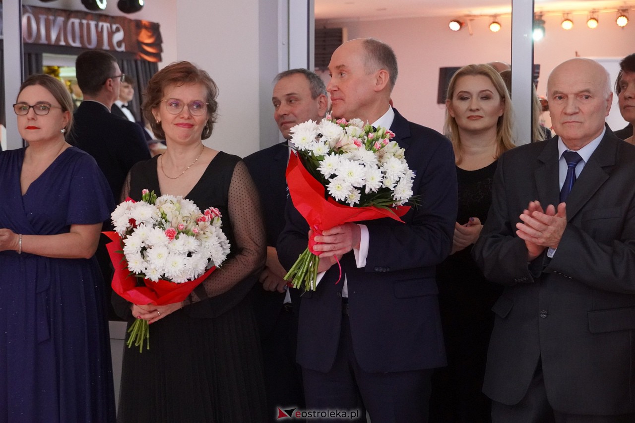 Studniówka ZSZ 1 w Ostrołęce [17.02.2024] - zdjęcie #221 - eOstroleka.pl