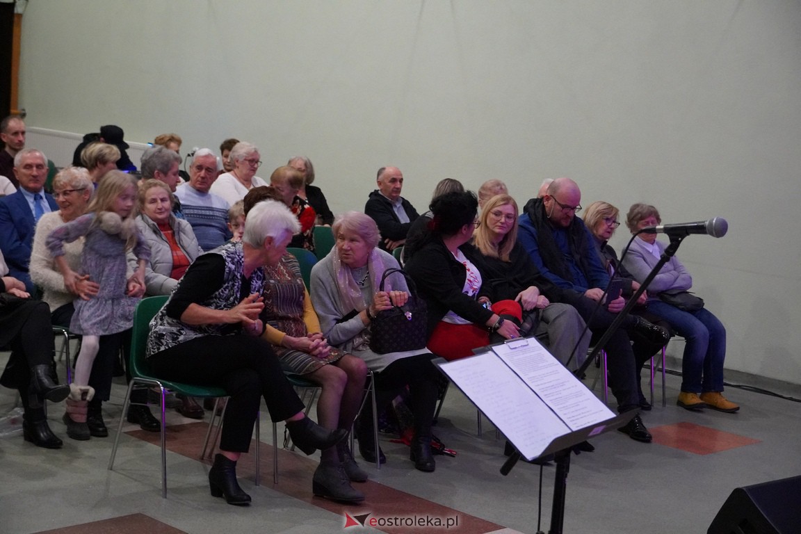 Koncert Love Story Ostrołęckiego Chóru Kameralnego [18.02.2024] - zdjęcie #29 - eOstroleka.pl