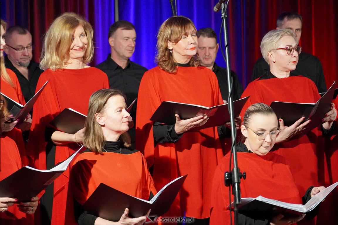 Koncert Love Story Ostrołęckiego Chóru Kameralnego [18.02.2024] - zdjęcie #8 - eOstroleka.pl