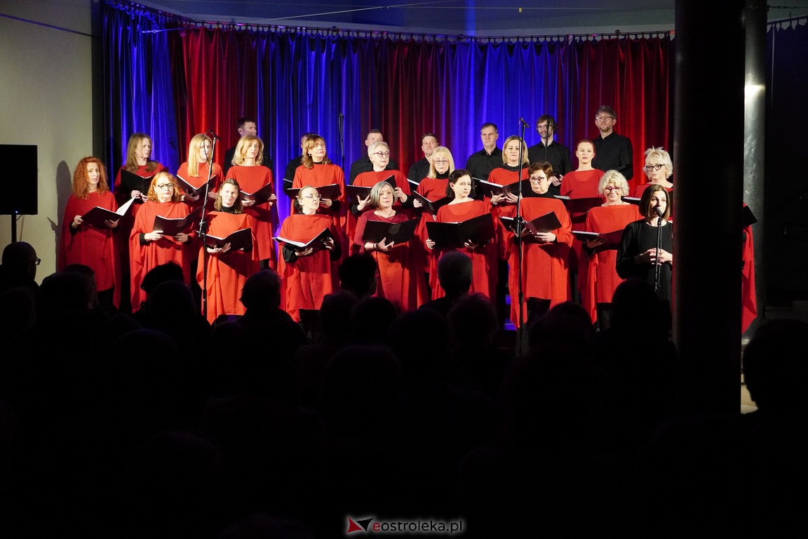 Koncert Love Story Ostrołęckiego Chóru Kameralnego [18.02.2024] - zdjęcie #7 - eOstroleka.pl