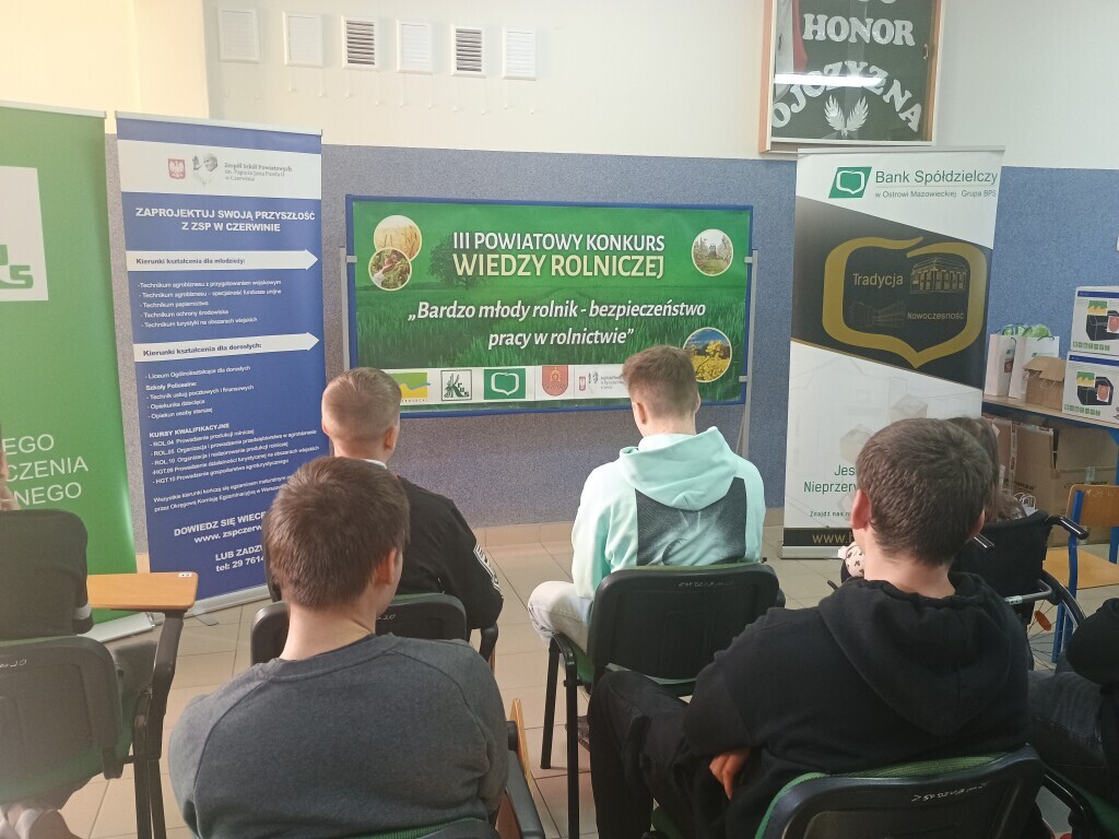 III powiatowy konkurs “Bardzo młody rolnik - bezpieczeństwo pracy w rolnictwie” w Czerwinie [19.02.2024] - zdjęcie #4 - eOstroleka.pl