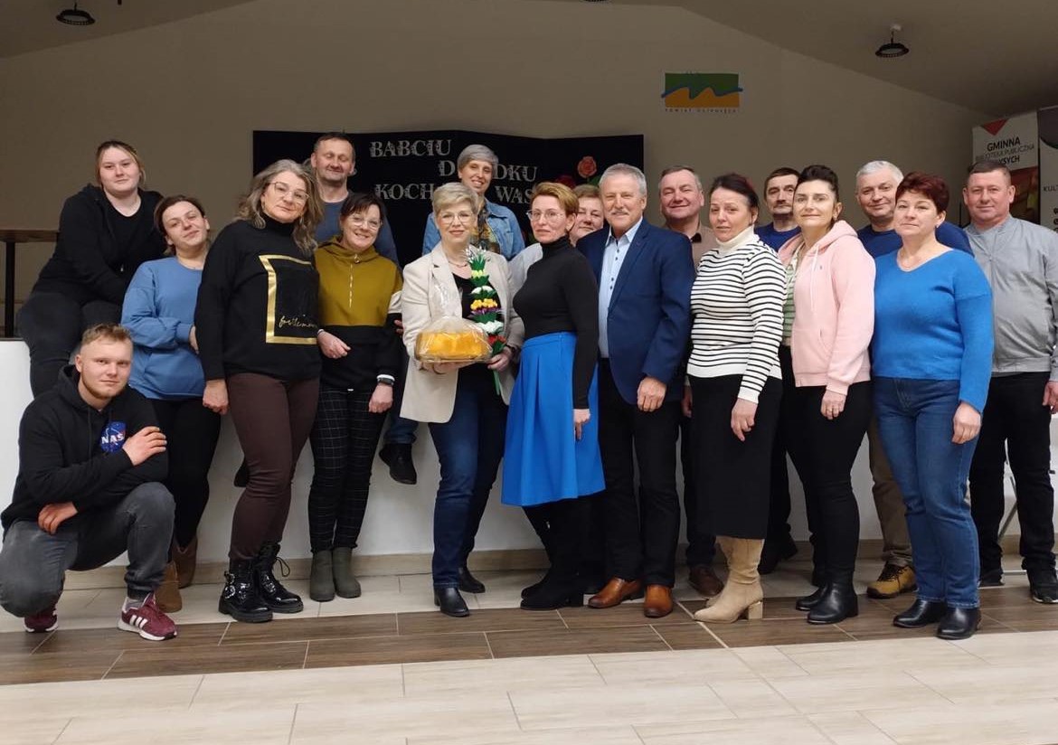 Warsztaty z emisji głosu i prezentacji na scenie w ZSP Łysych - zdjęcie #4 - eOstroleka.pl