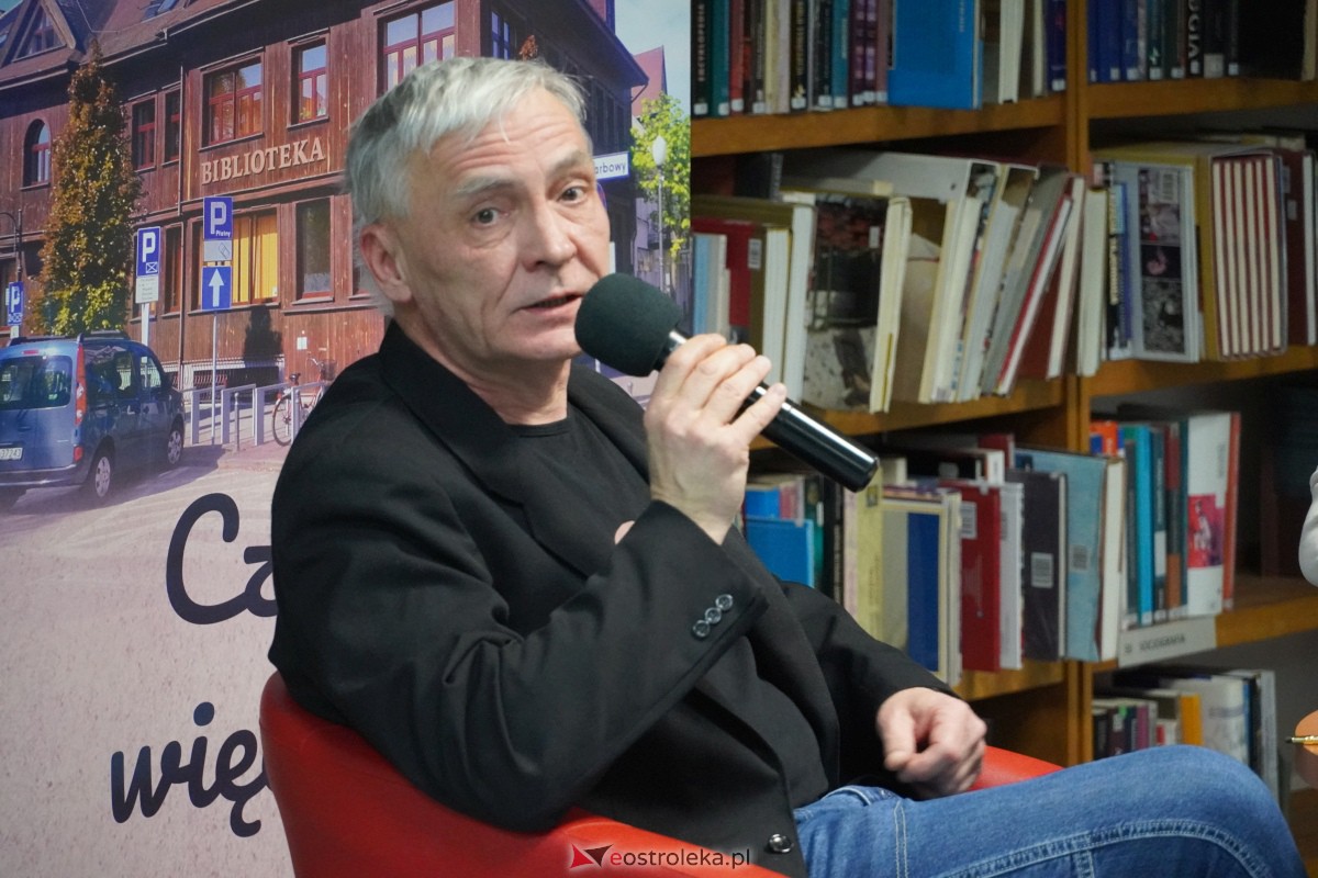 Jakub Żulczyk w Ostrołęce: Dawno temu w Warszawie i sekrety pisania bestsellerów [20.02.2024] - zdjęcie #20 - eOstroleka.pl