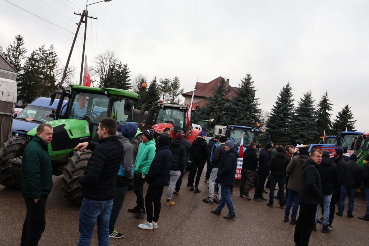 Protest rolników w Ostrołęce [21.02.2024] - zdjęcie #9 - eOstroleka.pl