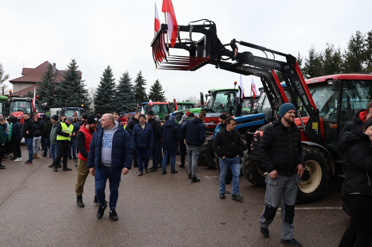 Protest rolników w Ostrołęce [21.02.2024] - zdjęcie #8 - eOstroleka.pl