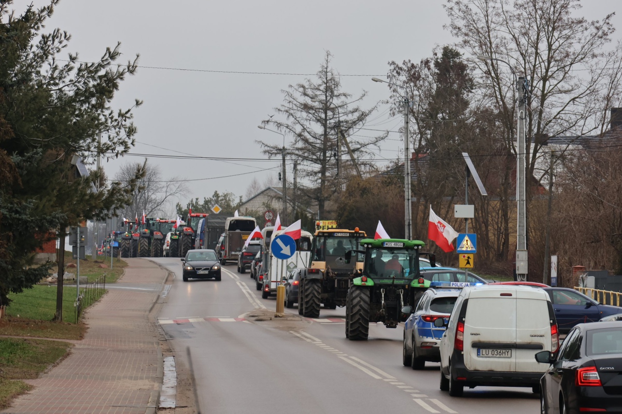 Protest rolników w Ostrołęce [21.02.2024] - zdjęcie #13 - eOstroleka.pl