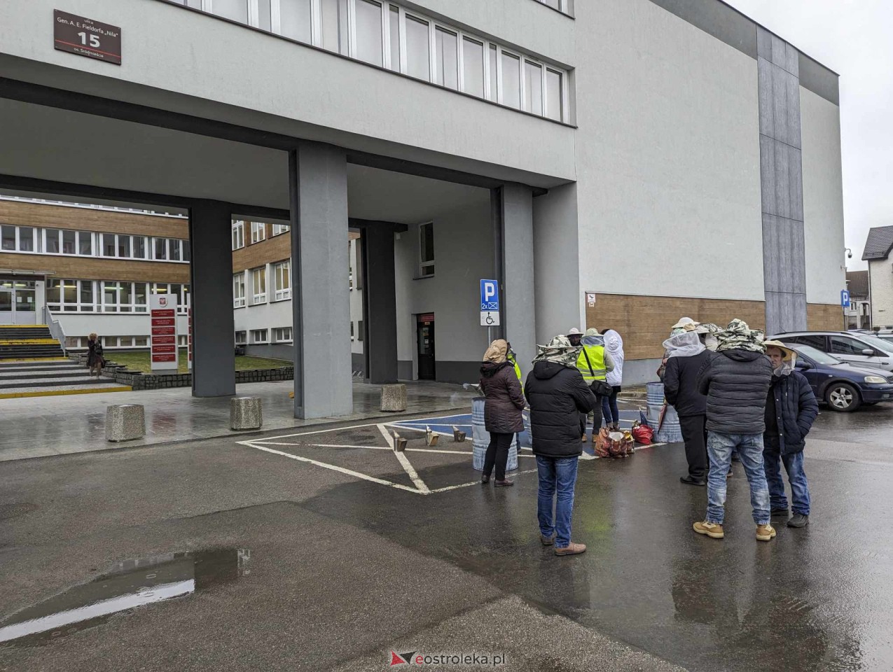 Akcja protestacyjna pszczelarzy w Ostrołęce [21.02.2024] - zdjęcie #43 - eOstroleka.pl