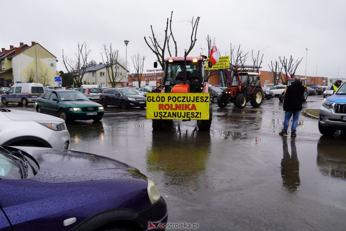 Akcja protestacyjna pszczelarzy w Ostrołęce [21.02.2024] - zdjęcie #27 - eOstroleka.pl